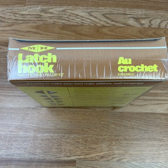 Vintage MH Latch Hook Kit Little Rainbow 12"x12" Rug Picture Pillow NEW 12015 - Picture 3 of 5